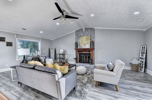 2007 Britt Dr, Lithonia GA 30078-2859 exterior