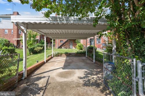 110 54th St, Washington DC 20019-6561 exterior