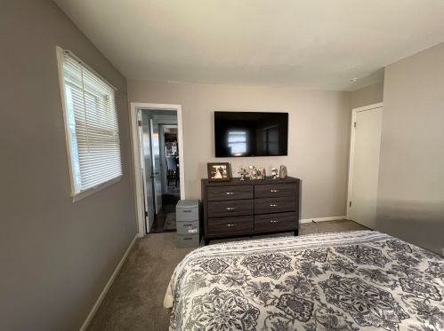 6754 51st St, Milwaukee WI  53223-6037 exterior