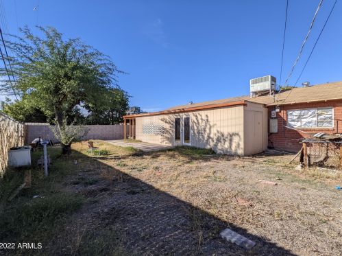 4225 Cavalier Dr, Phoenix AZ 85017-1727 exterior