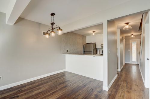 5592 27, Milwaukee WI 53221-4106 exterior