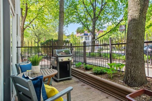 1457 Wrightwood Ave, Chicago IL 60614-1938 exterior