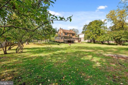 109 Forest Ave, Rockville MD 20850-1820 exterior