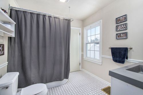 128 Glendale Blvd, Kalamazoo MI 49004-1318 exterior