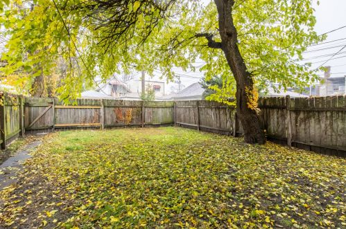 7518 Champlain Ave, Chicago IL 60619-2223 exterior