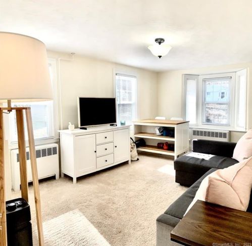 305 Mcclintock St, New Britain CT  06053-2016 exterior