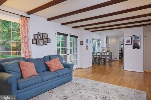 629 Goldsborough Dr, Rockville MD 20850-1905 exterior