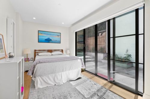 94 Chestnut St, Boston MA exterior