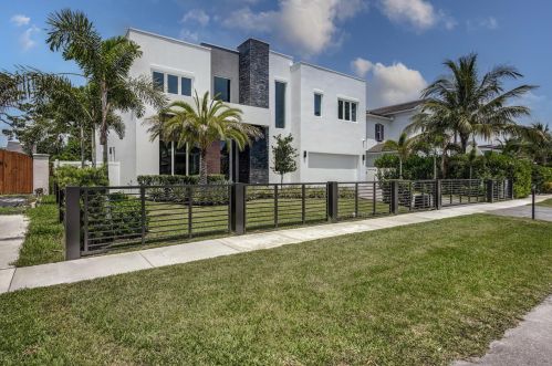 1305 4th Ct, Boca Raton FL  33432-1408 exterior
