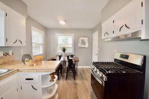 6334 Leon Ter, Milwaukee WI 53218-4932 exterior