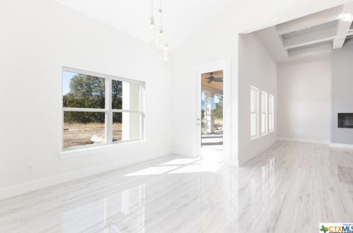 114 High Pt Cir, Spring Branch TX 78070-5065 exterior