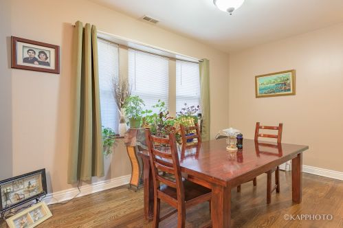 5451 Schubert Ave, Chicago IL 60614-1247 exterior