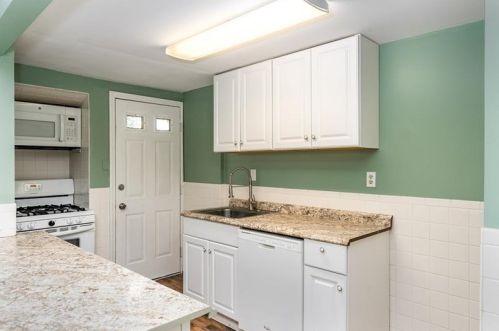 1627 Dagmar Ave, Pittsburgh PA 15216-3713 exterior