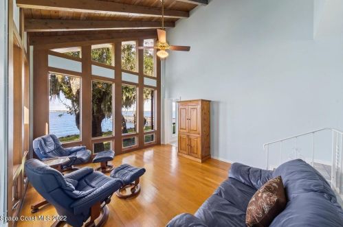 8825 Tropical Trl, Merritt Island FL 32952-4982 exterior