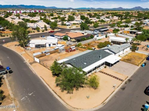 2902 Escuda Rd, Phoenix AZ 85050-3516 exterior