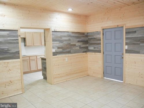 1924 4 St, Philadelphia PA 19122-2206 exterior