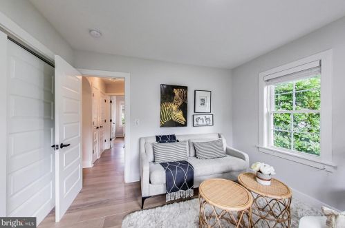 403 Dale Dr, Silver Spring MD  20910-5528 exterior