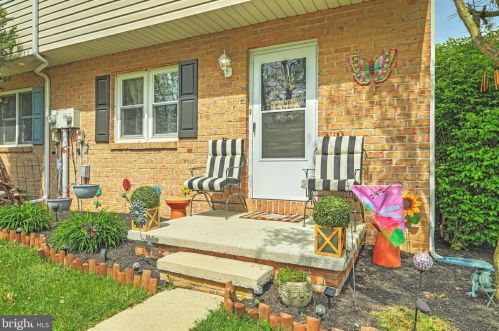 790 Barrett St, Hanover, PA 17331-9342