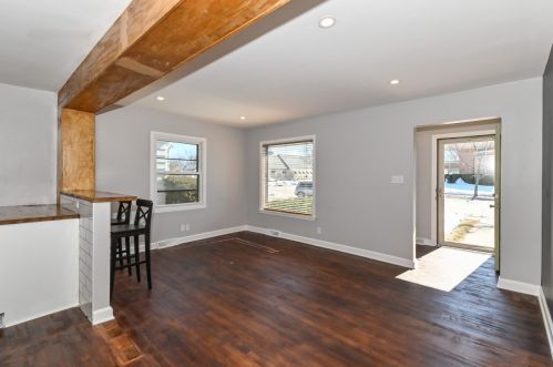 7808 Center St, Milwaukee, WI 53222-4921