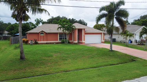 1151 Addie St, Fort Pierce, FL 34983-2401