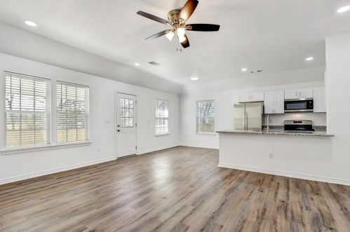 406 Monterey St, Denison TX  75020-6329 exterior