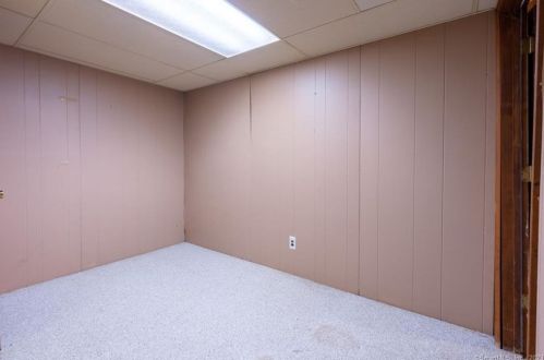 23 Esquire Dr, Manchester CT 06042-2454 exterior