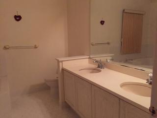 2 Harrier Ct, Wayne NJ  07470-8460 exterior