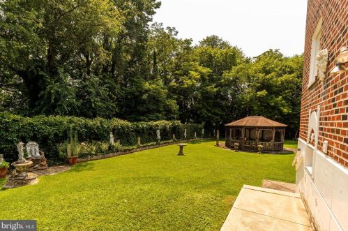 201 Academy Ave, Manor PA  19036-1710 exterior