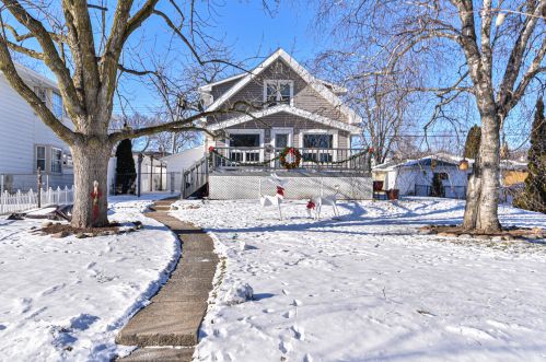 3825 84, Milwaukee WI 53228-1705 exterior