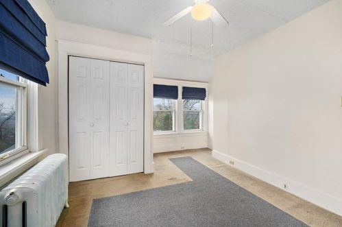 207 Perryview Ave, Pittsburgh PA 15214-1528 exterior