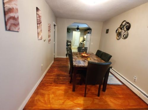 272 Smith St, Providence RI 02911-3307 exterior