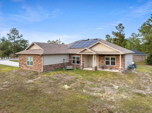 990 Ten Lake Dr, Defuniak Springs, FL 32433-4529