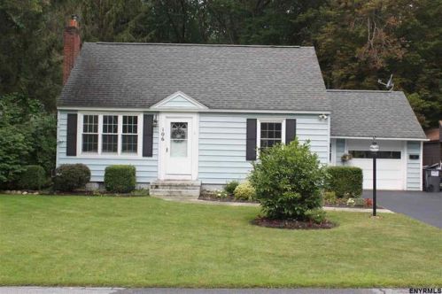 106 Birch Ln, Schenectady, NY 12302-5505