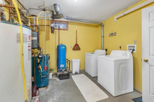 331 Queen St, Concord NH 03303-1118 exterior