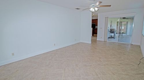 673 Haas Ave, Fort Pierce FL  34953-6418 exterior