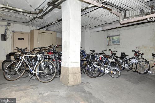 2039 New Hampshire Ave, Washington DC  20009-3414 exterior