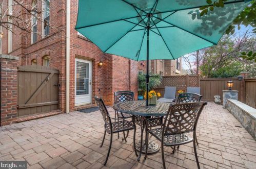 1544 Hampton Hill Cir, Mc Lean VA  22101-6021 exterior