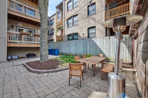 4751 Beacon St, Chicago IL 60640-4874 exterior