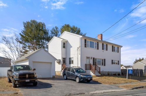 2 Gates St, Danvers, MA 01923-3524