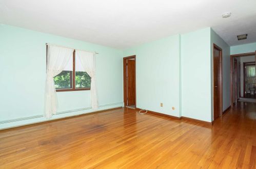 2 Tamidan Rd, Poughkeepsie NY 12601-5214 exterior