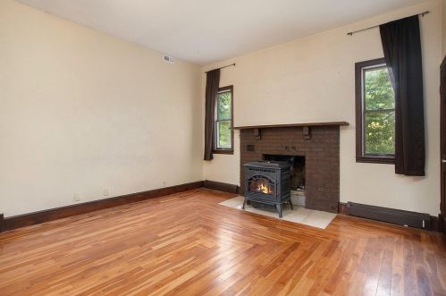 3280 D Ave, Kalamazoo MI  49009-5602 exterior