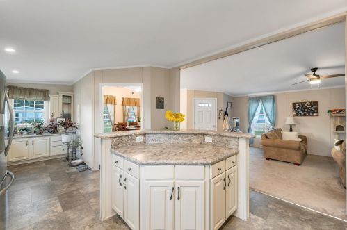 1 Rex Dr, Concord NH 03303-4166 exterior