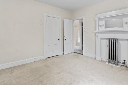 113 Oakland Ave, Providence RI 02908-3632 exterior