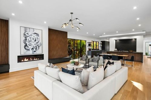 4645 Lake Forrest Dr, Atlanta GA  30342-2537 exterior