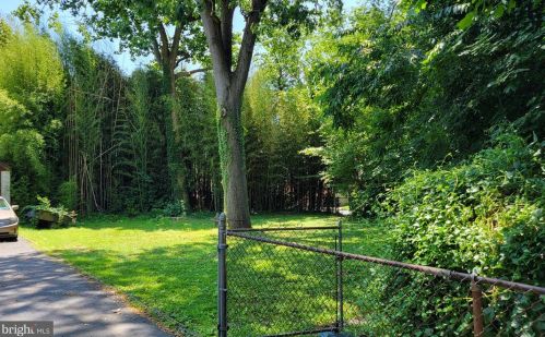 316 Maple Ave, Trenton NJ 08618-3402 exterior