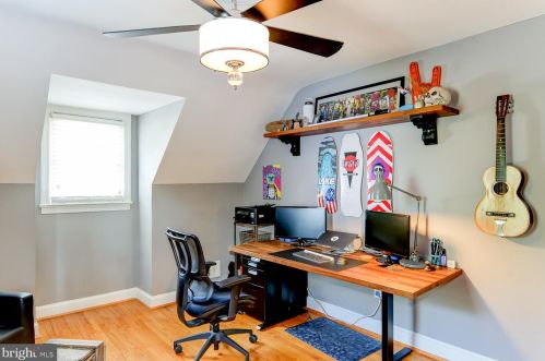 716 Beall Ave, Rockville MD 20850-2107 exterior