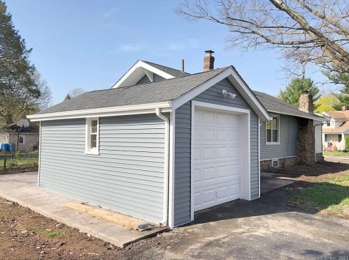 109 Hillcrest Ave, New Britain CT  06053-2540 exterior