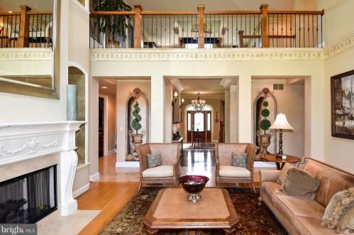 11300 Glen Rd, Rockville MD 20854-1849 exterior