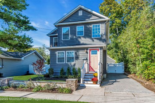 33 Avenue C, Atlantic Highlands NJ  07716-1069 exterior