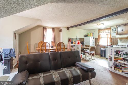 540 Riv Dr, Camden NJ 08110-2918 exterior